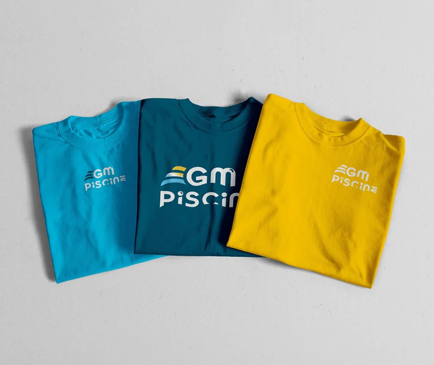 GM Piscine — Trois tee-shirts bleu turquoise et jaune