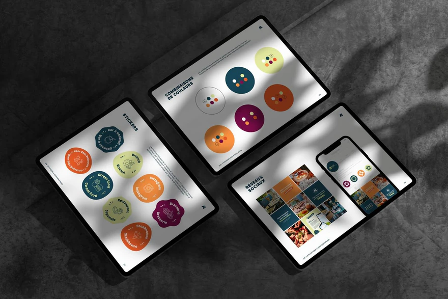 Reveal Agency — Planches de palettes et identités sur tablettes