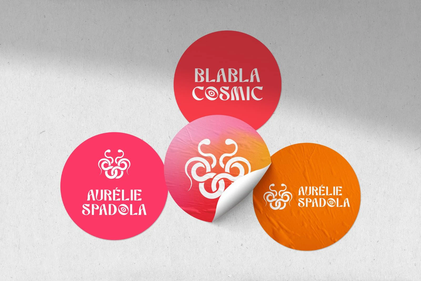Aurélie Spadola — Stickers avec logotype et symbole floral rose-orange